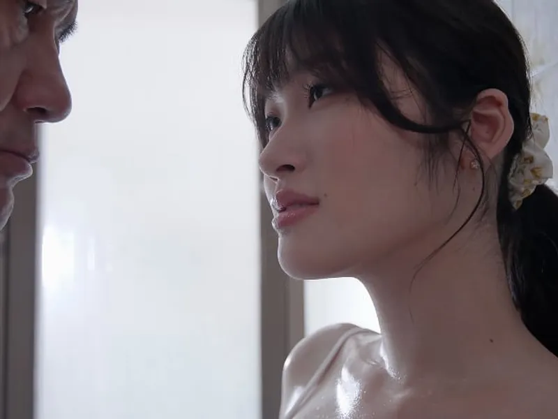 Người chồng bỏ bê, bà xã được ông chú giúp thỏa mãn cơn dam dang lồn